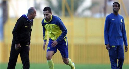 حسين يعتذر عن الانضمام للبحرين .. وكارينيو يدفع بالبدلاء أمام الحزم